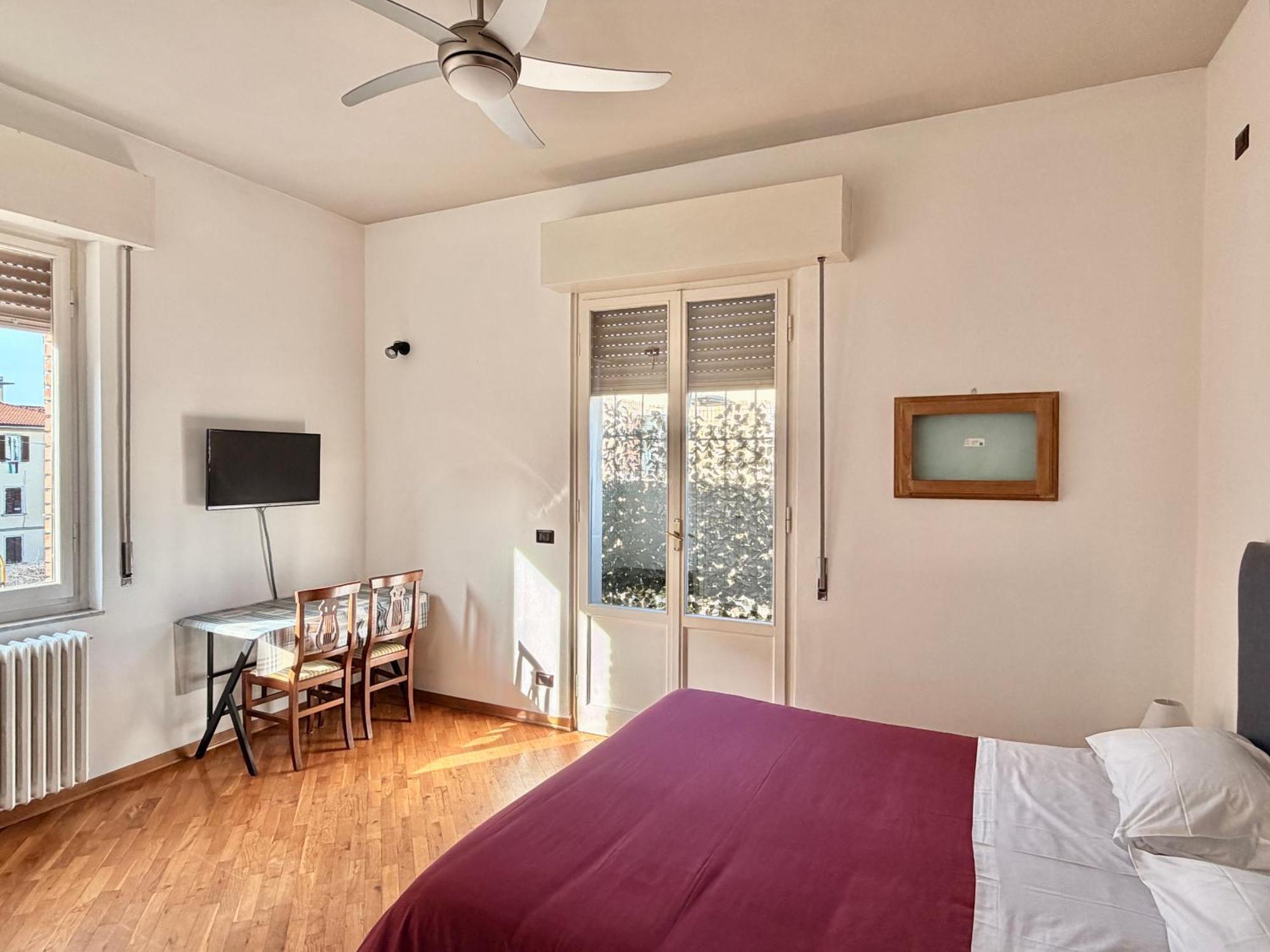 Double or Twin Room Kitchenette
