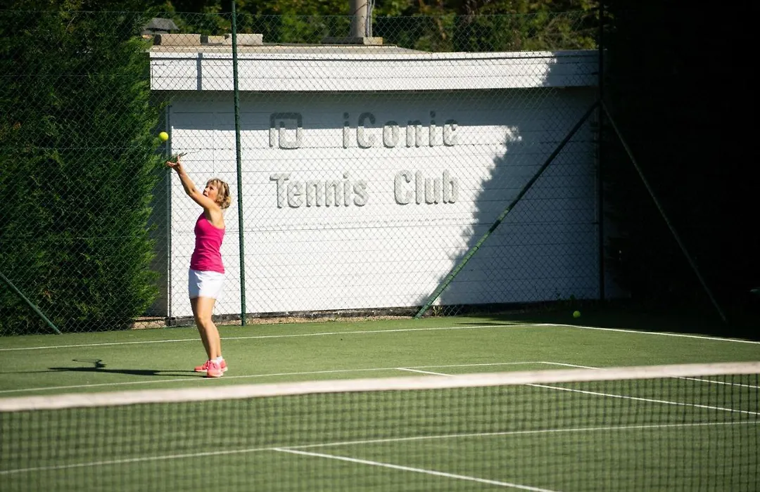 Iconic Wellness Resort & Spa-1