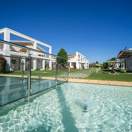 Iconic Wellness Resort & Spa-2